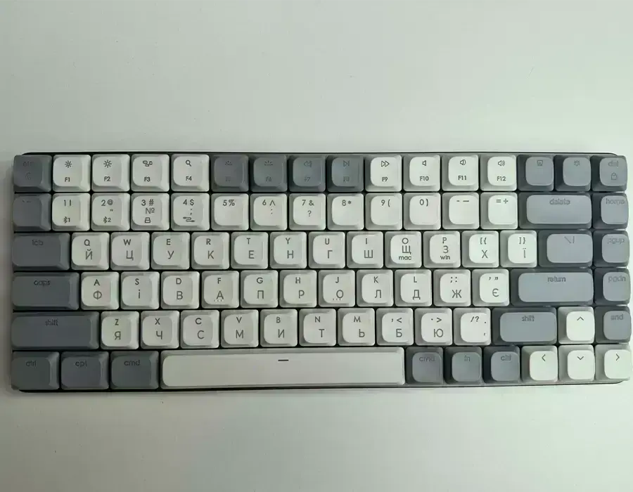 Гравировка кириллицы на клавиатуре Satechi