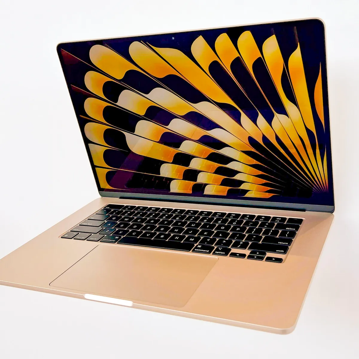 Обзор MacBook Air 15 что нового?