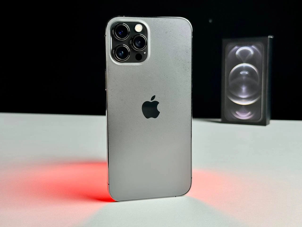 ВЖИВАНИЙ Apple iPhone 12 Pro Max 256GB Graphite (MGCK3, MGDC3) - Стан: задовільний | Акумулятор: 100% | Комплект: повний | Гарантія: 1 міс.