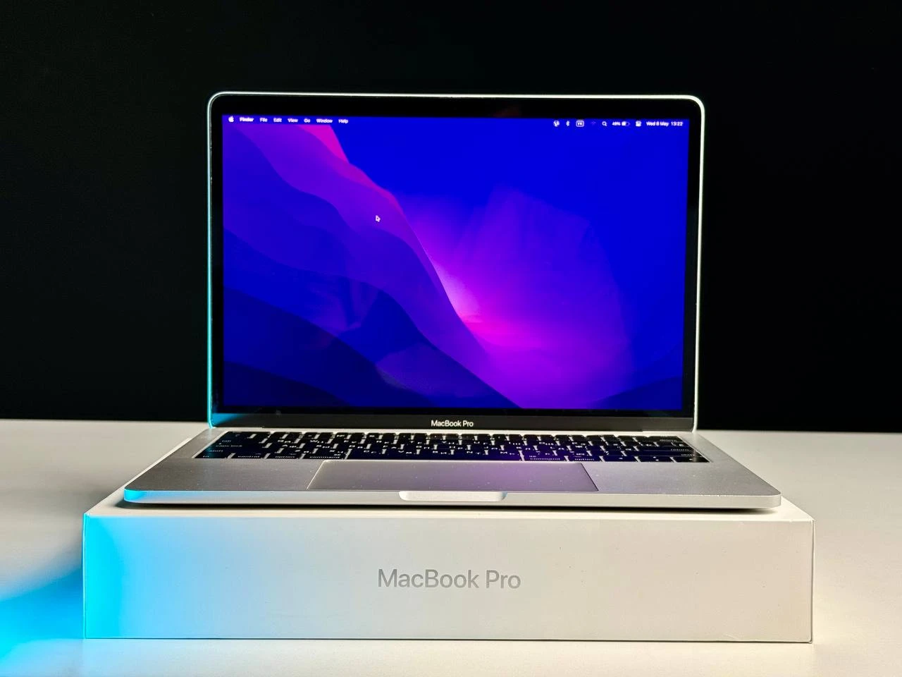 MacBook Pro : Процессор (чип) 2-ядерный Intel Core i5, 4-ядерный Intel Core  i7