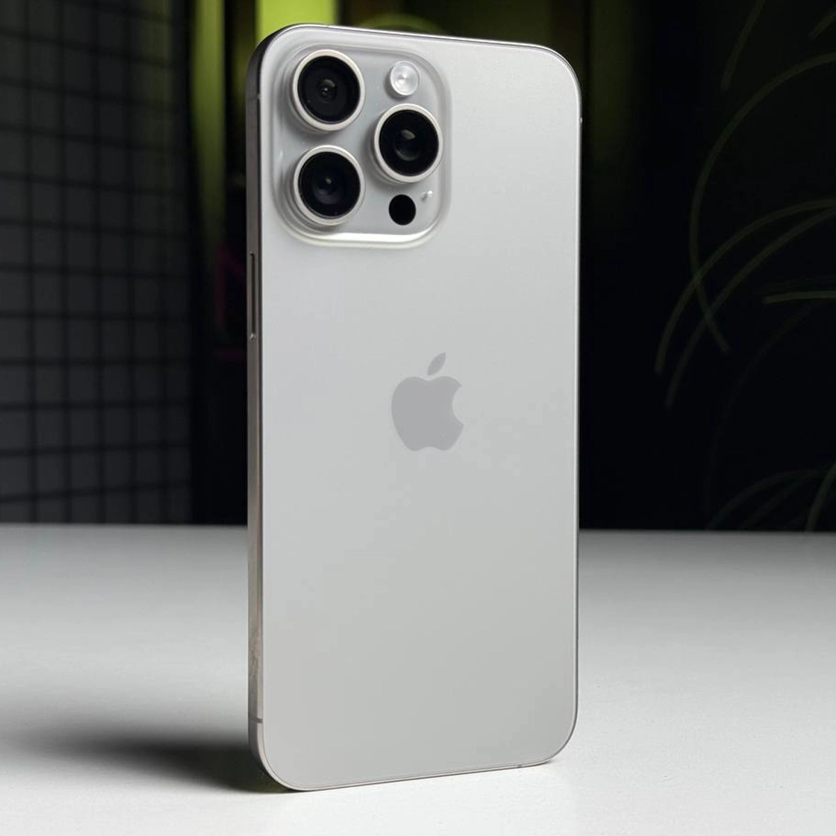 Купить Б/У Apple iPhone 15 Pro Max 256GB Natural Titanium (MU793
