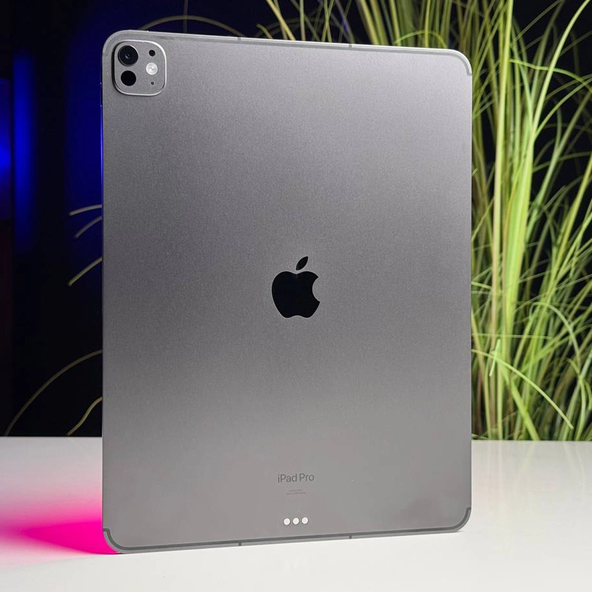 Купить ВИТРИННЫЙ Планшет Apple iPad Pro 13